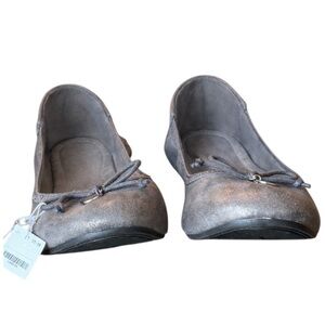 Dexflex Women’s Metallic Gray Slip On Ballet Flat Shoes Size 8.5 Wide New W/Tags